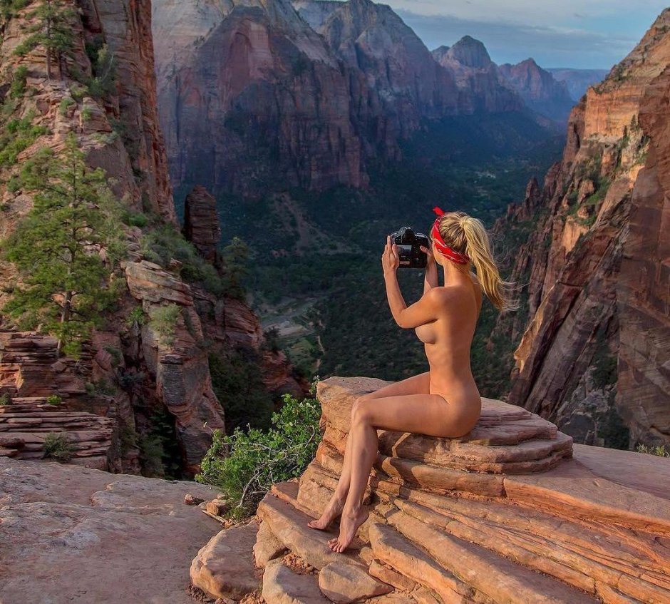 Nude girls and journey