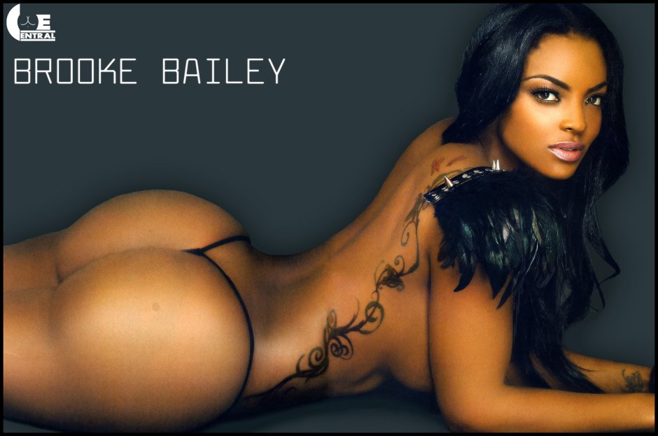 Beautiful mulatto in thongs