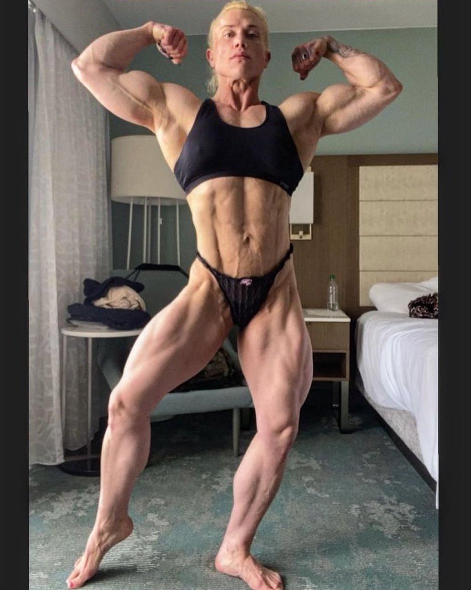 Julia Fory bodybuilding