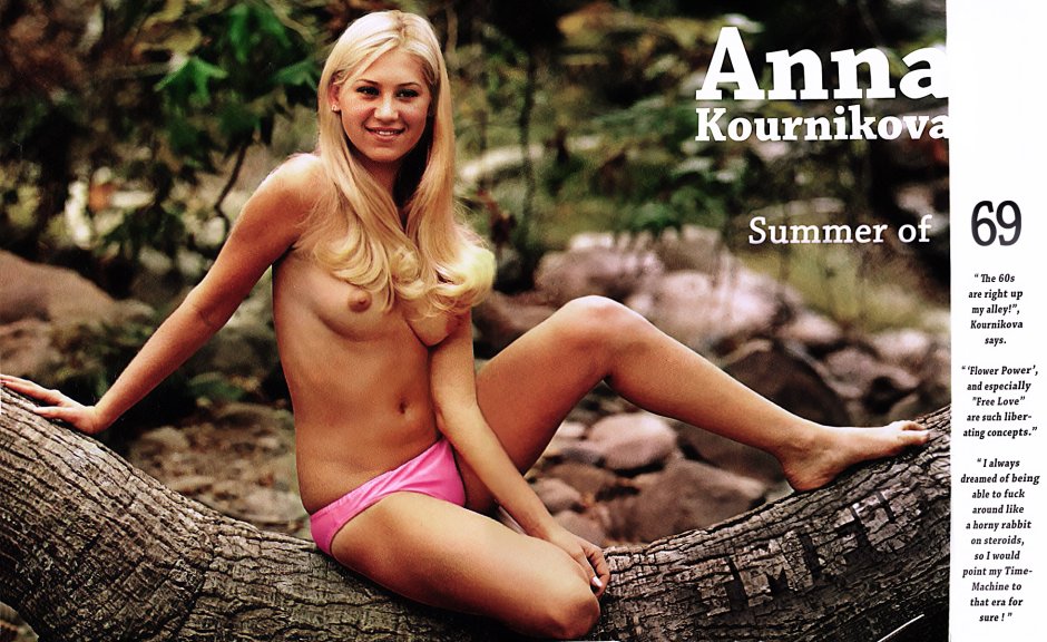 Anna Kournikova without panties