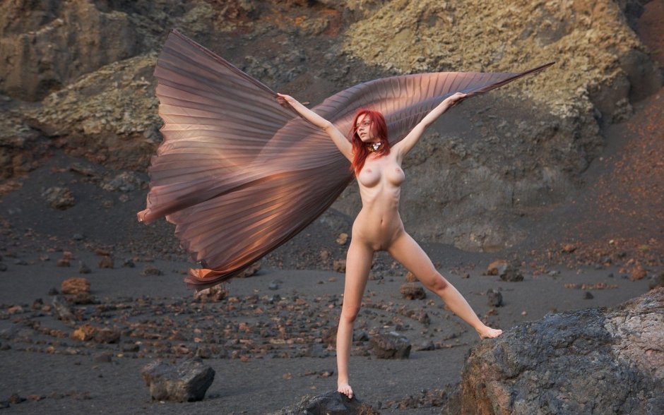 Naked girl-bird naked