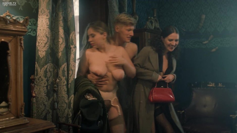 Ero Anna Sayutina in the cinema