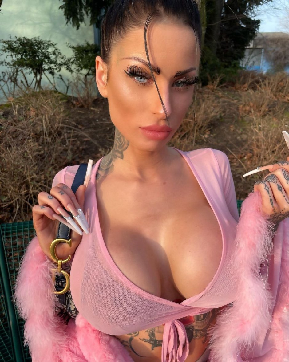 Kelly Bimbofetish
