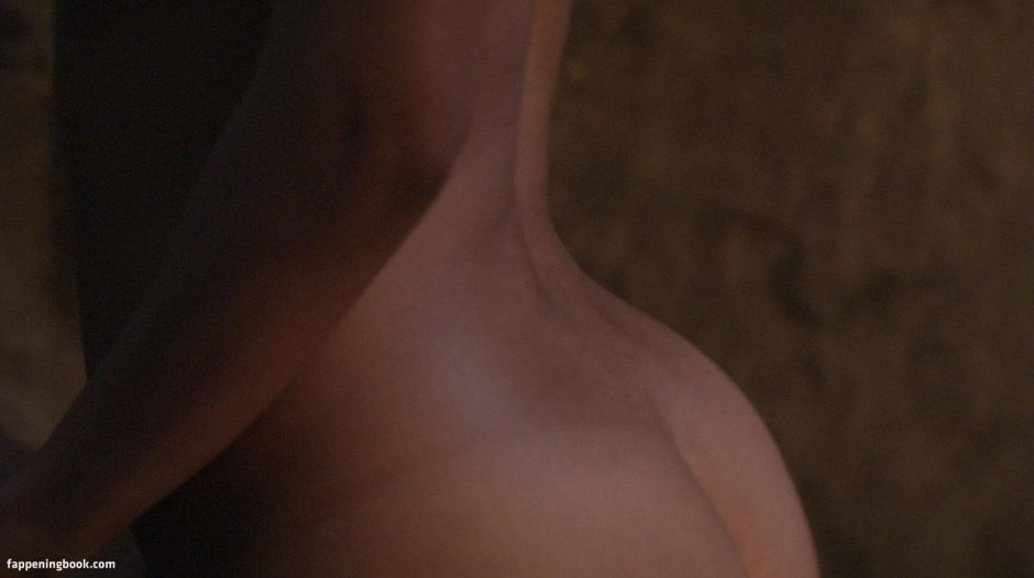 Leslie-Enn Brandt Nude Spartak