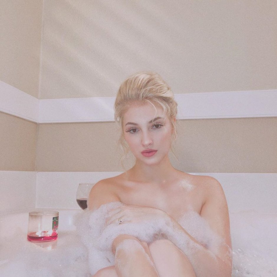 Anna Faith Carlson Naked