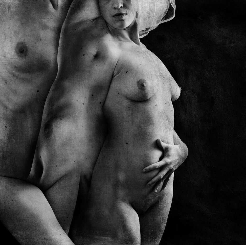Photo artist naked people