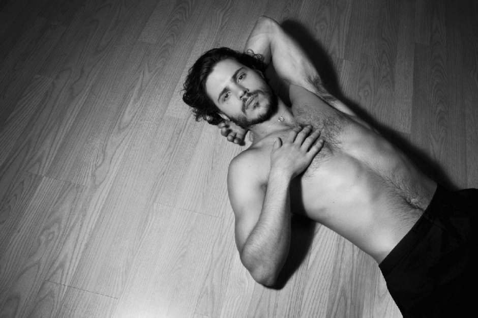 Matthew Sharno (Matthieu Charneau, 1988)