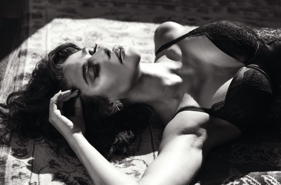 Nesrin Javadzade Bikini