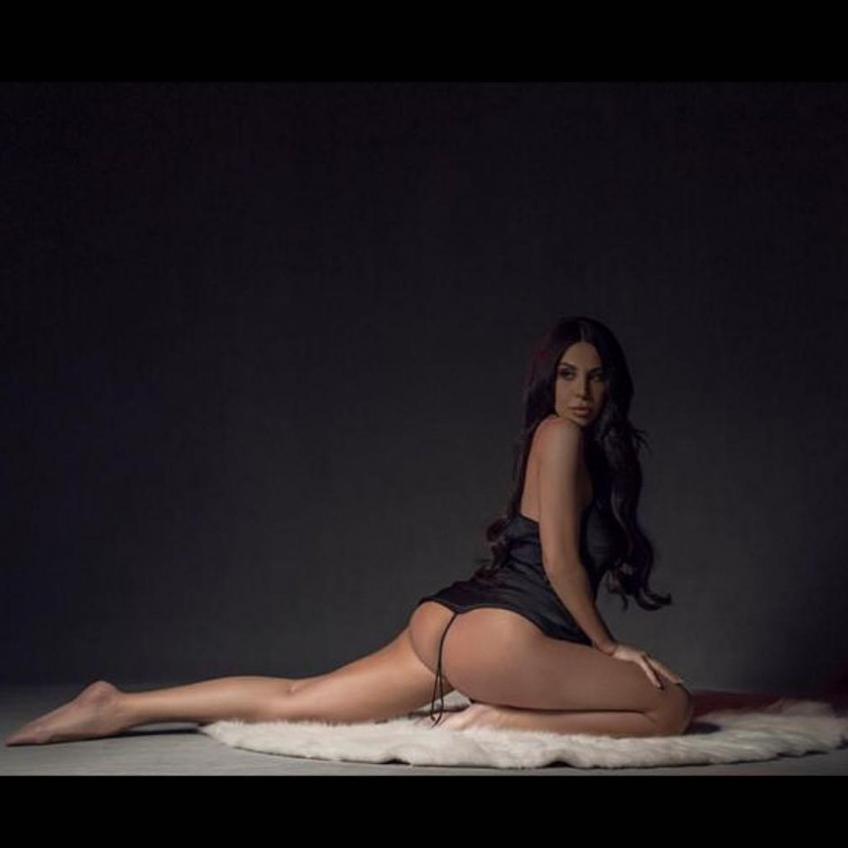 Nargiz Isaev Baku Model