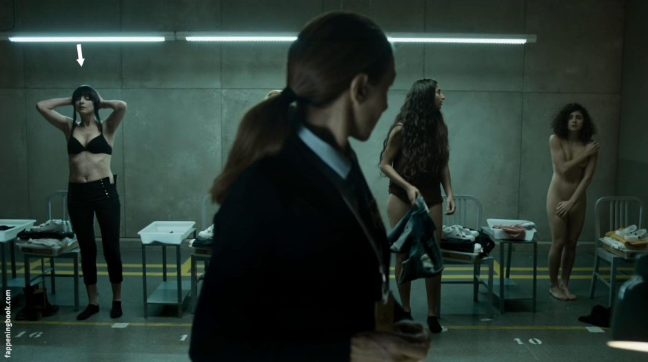 Vis a Vis series of nudity