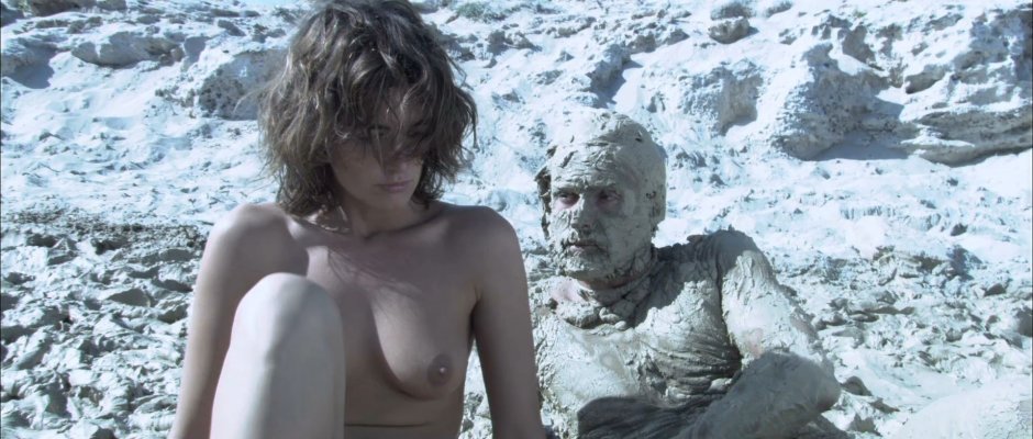 Actress Naiva Nimri Spanish naked