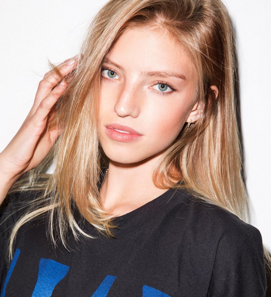 NIAM EDKINS (NIAMH Adkins)