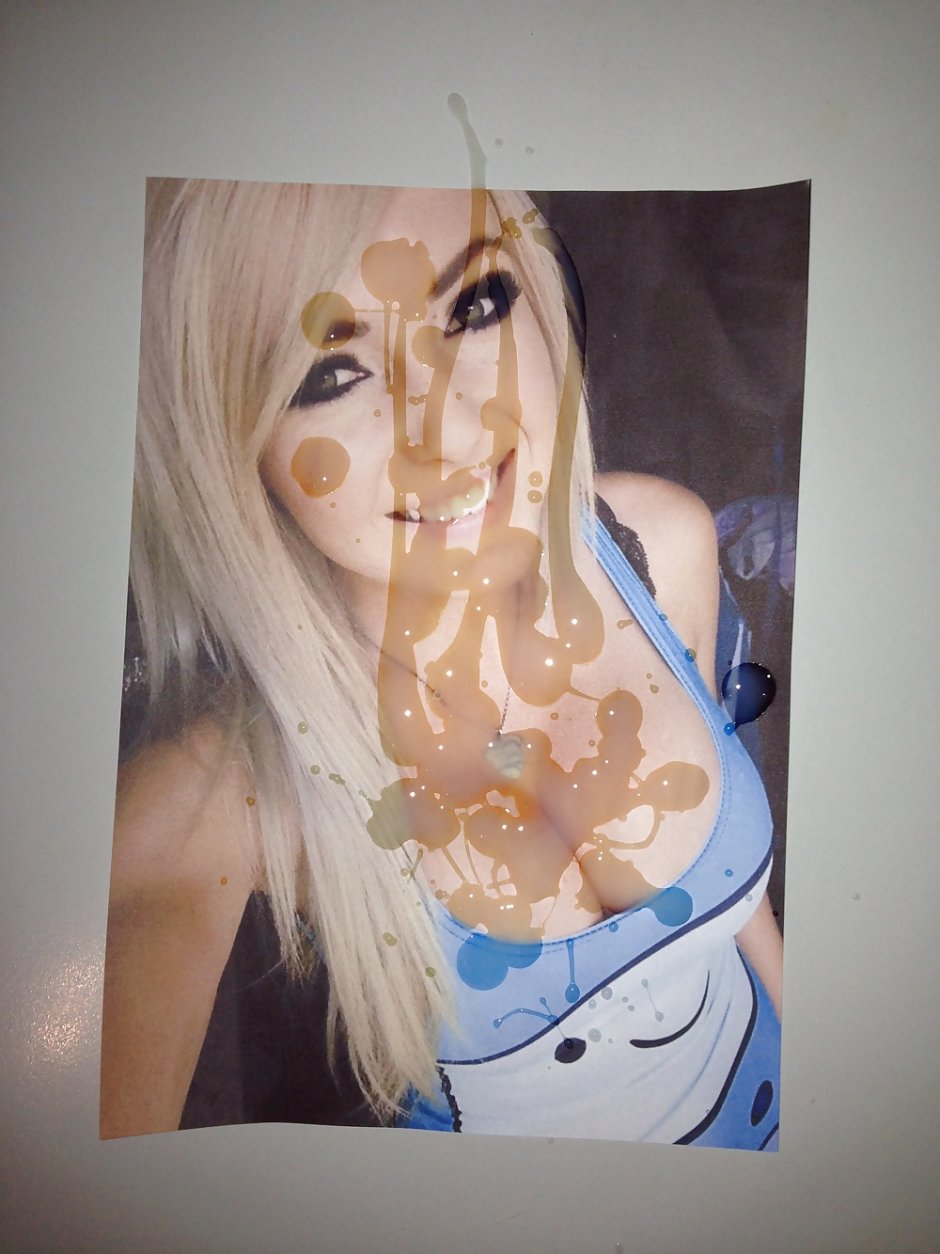 Cosplay reaction to Cum Tribute