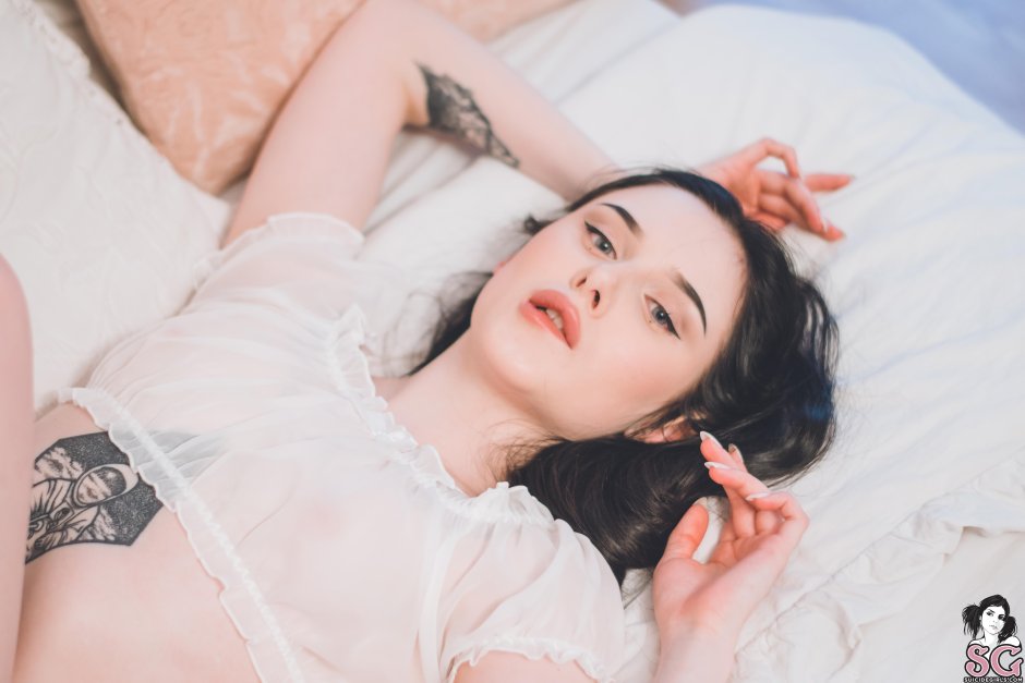 Elaine Zhong in Neggle