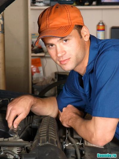 Nude Auto Mechanic. A Hot Guy in Car Dealership.