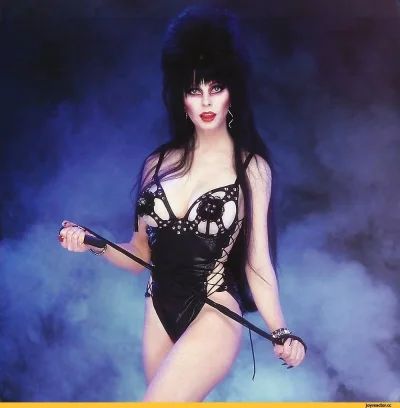 Naked Cassandra Peterson