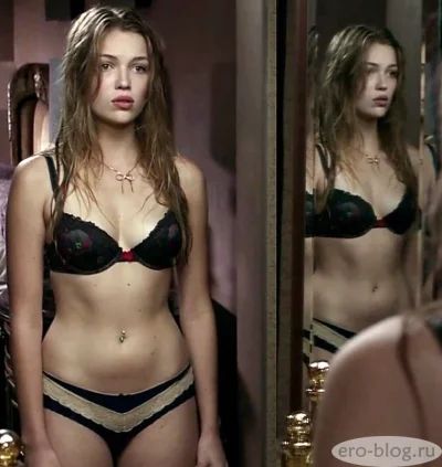 Naked Lili Simmons