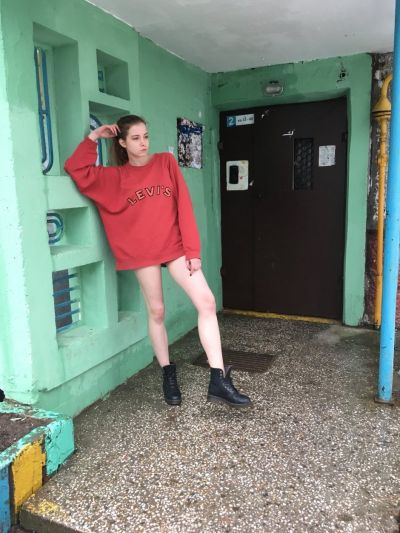 Голые в подъезде