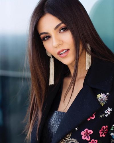 Very Beautiful Women