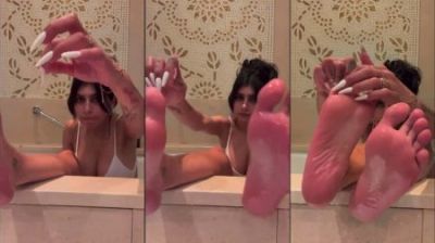 Mia Khalifa Feet