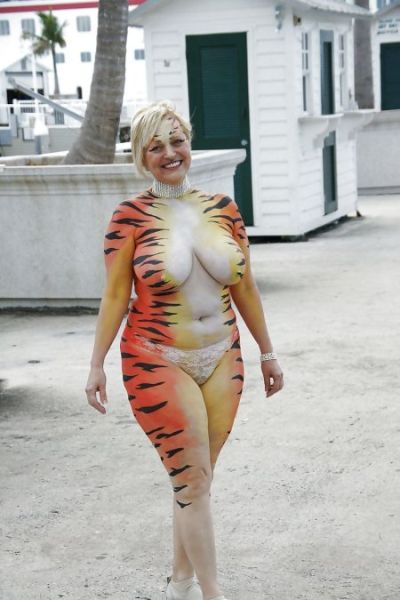Bodypainting Big Tits