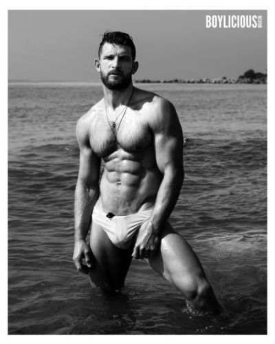 Nude Konstantin Resch