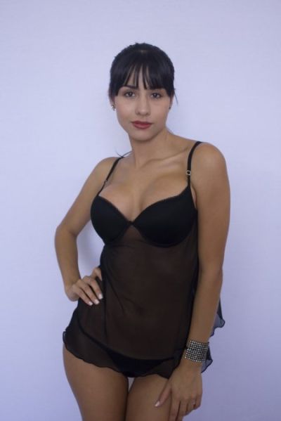 Juliana Gomez Photos