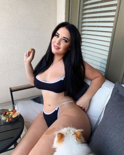 Holly Luyah Ass