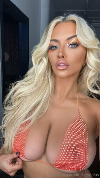 Lindsey Pelas Models