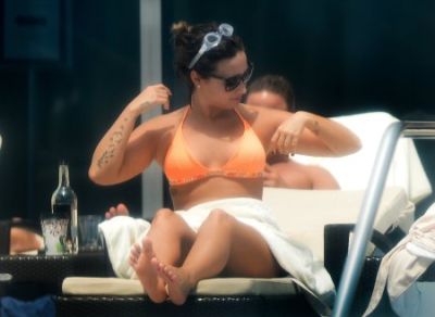 Nude Demi Lovato Breasts