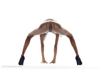 Nude Heron Valerie