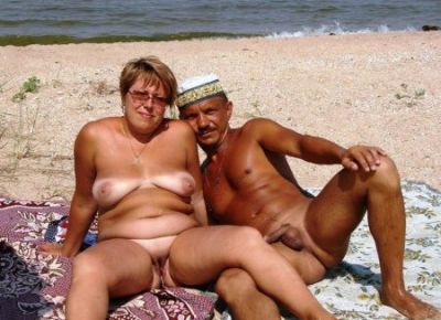 Nudism Mom