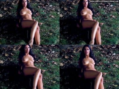 Janina Nude