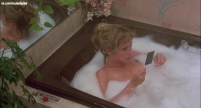 Roseanne Nude