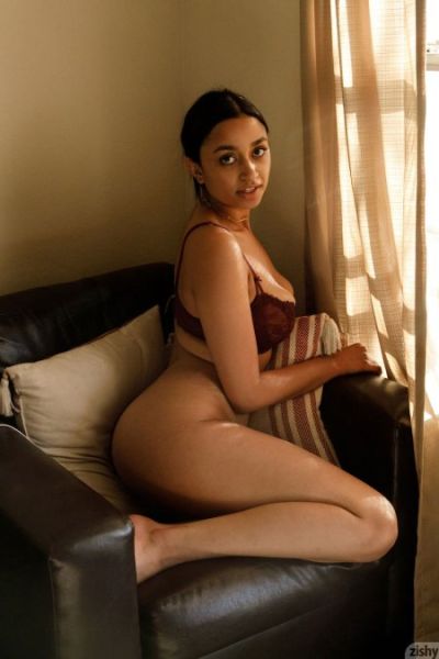 Wynona Nude