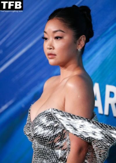 Lana Condor Tits