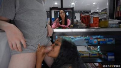 Jordyn Falls Porn