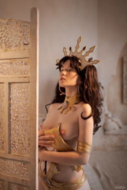 Ishtar Nude