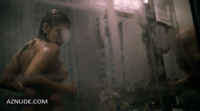 Sarah Shahi Naked