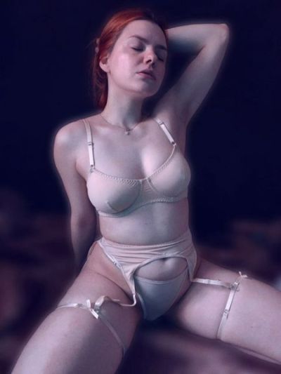 Boosty naked