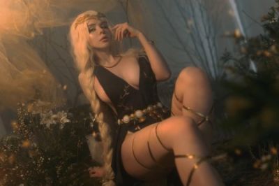 Elden cosplay nude