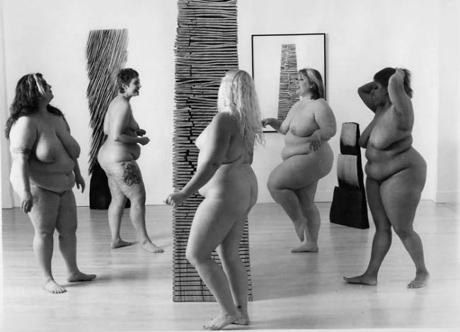 Полные голые девушки