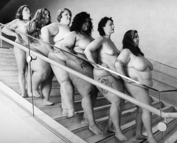 Нестандартные фигуры ню