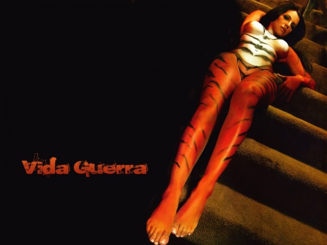 Бодиарт на женском теле