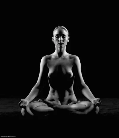 Черно белая эротика