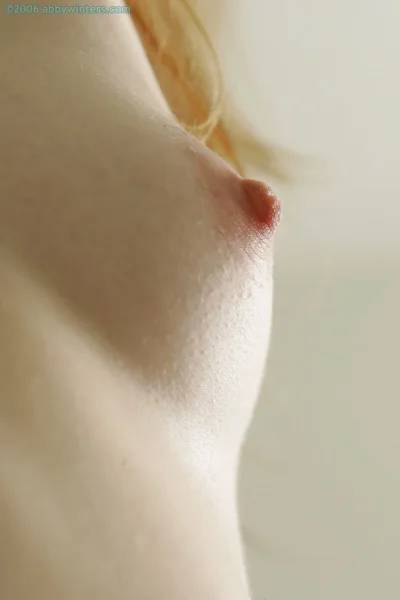 Розовые женские сосочки