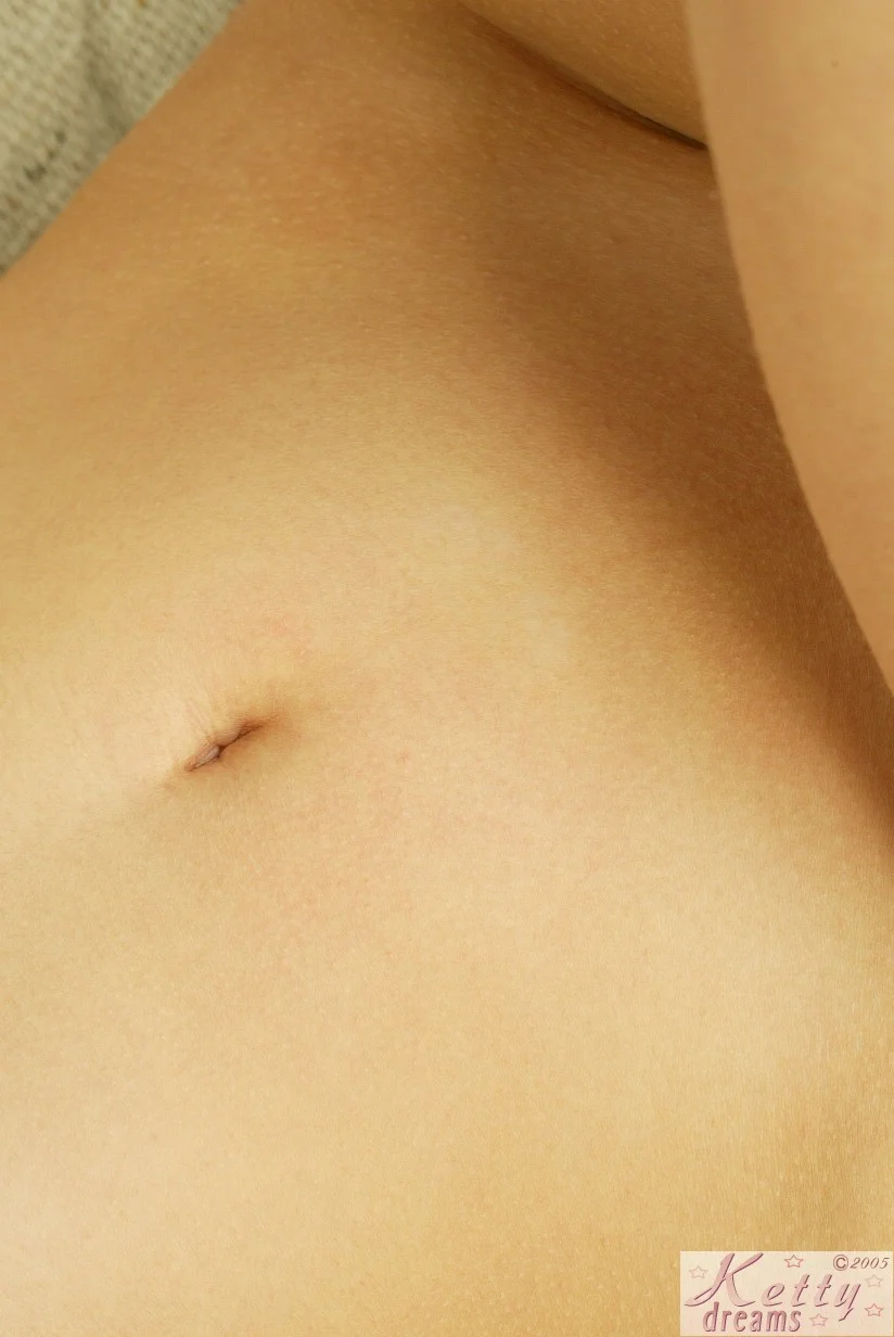 Женский животик