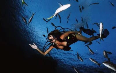 Голышом на большой глубине