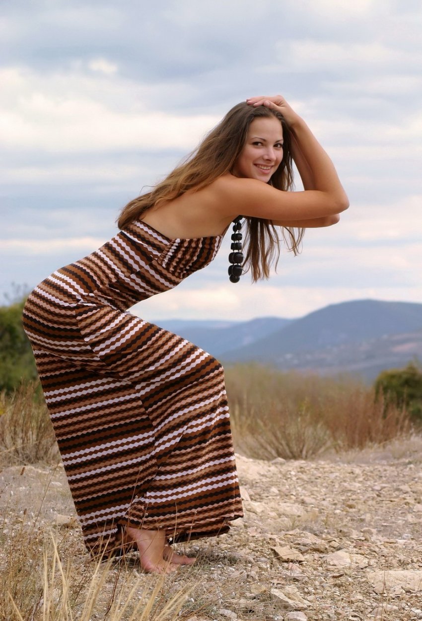 Летние девушки