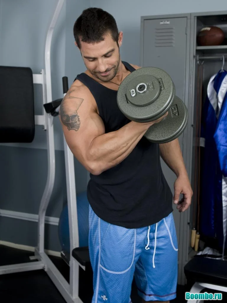 Тренировка бицепса